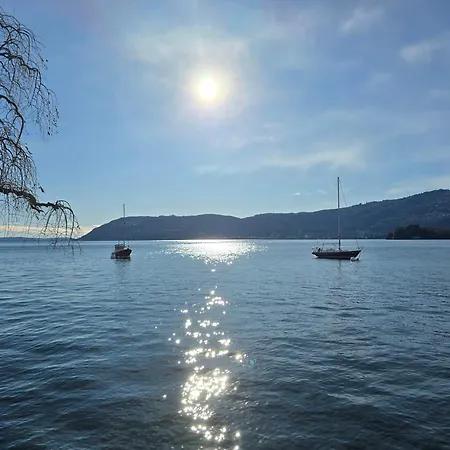 Traum-balkon Mit Panoramablick Und Pool Am Maggiore
